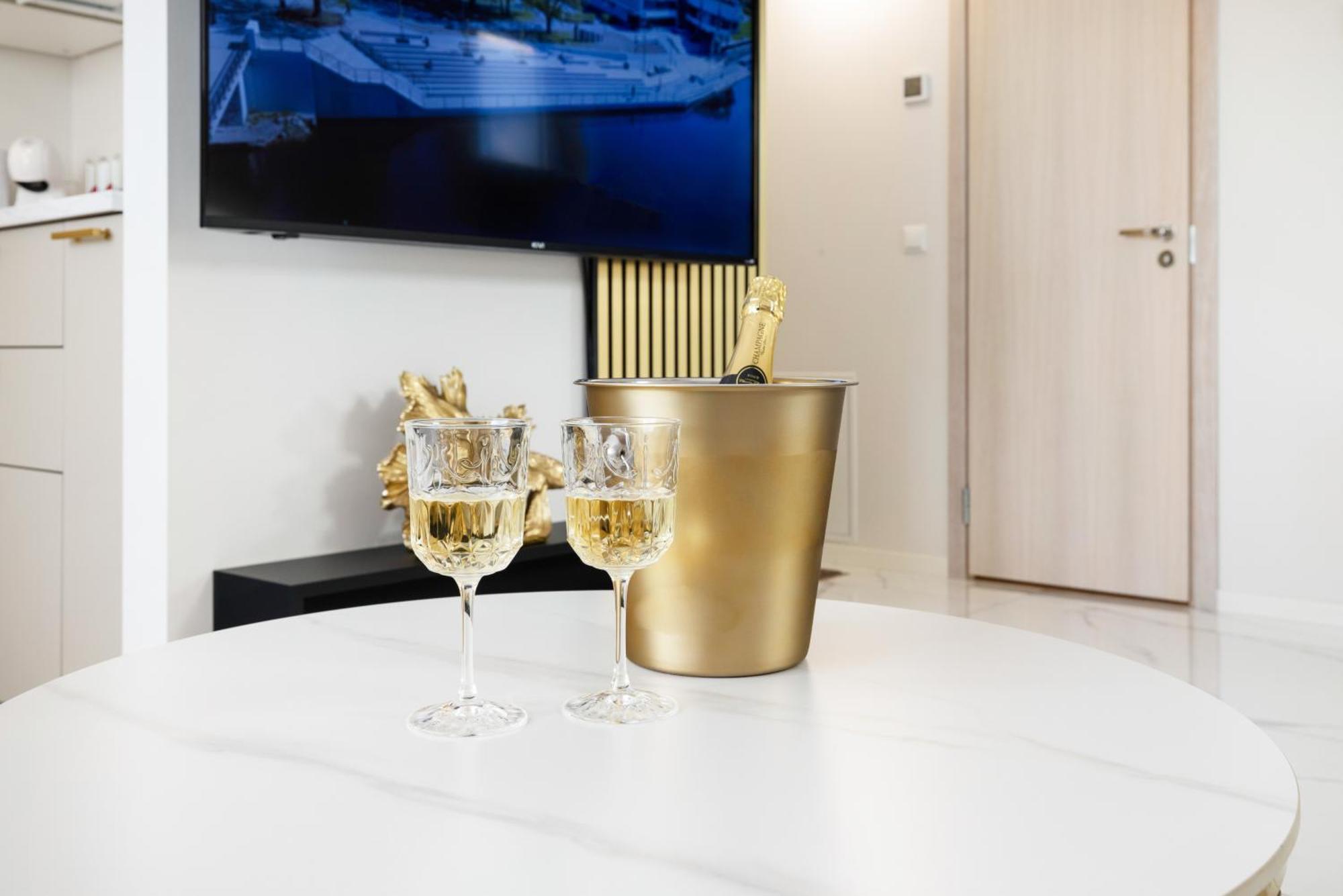 Fortune Apartments - River View, Contactless Тарту Екстериор снимка
